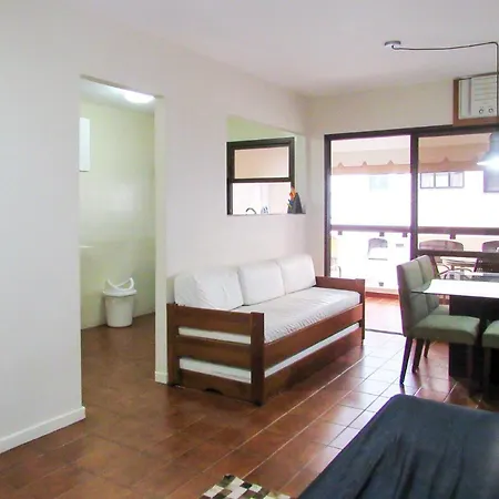 Otimo Apto a 200m - Praia das Pitangueiras Guaruja-2